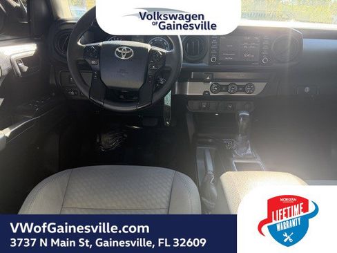 Used 2020 Toyota Tacoma SR image 11