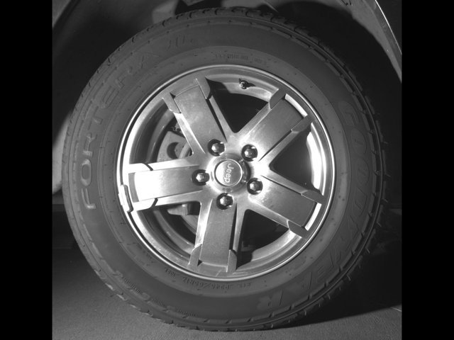 Used 2005 Jeep Grand Cherokee Limited AWD/4WD image 6