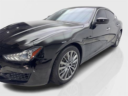 Used 2020 Maserati Ghibli image 11