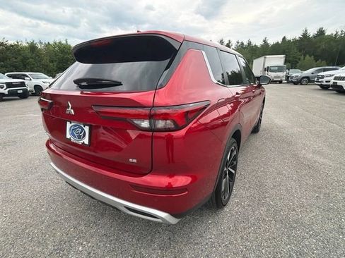 Used 2024 Mitsubishi Outlander SE AWD/4WD image 8
