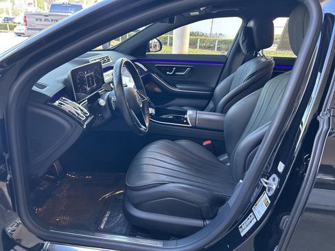Used 2023 Mercedes-Benz S 500 4MATIC w/ AMG Line image 5