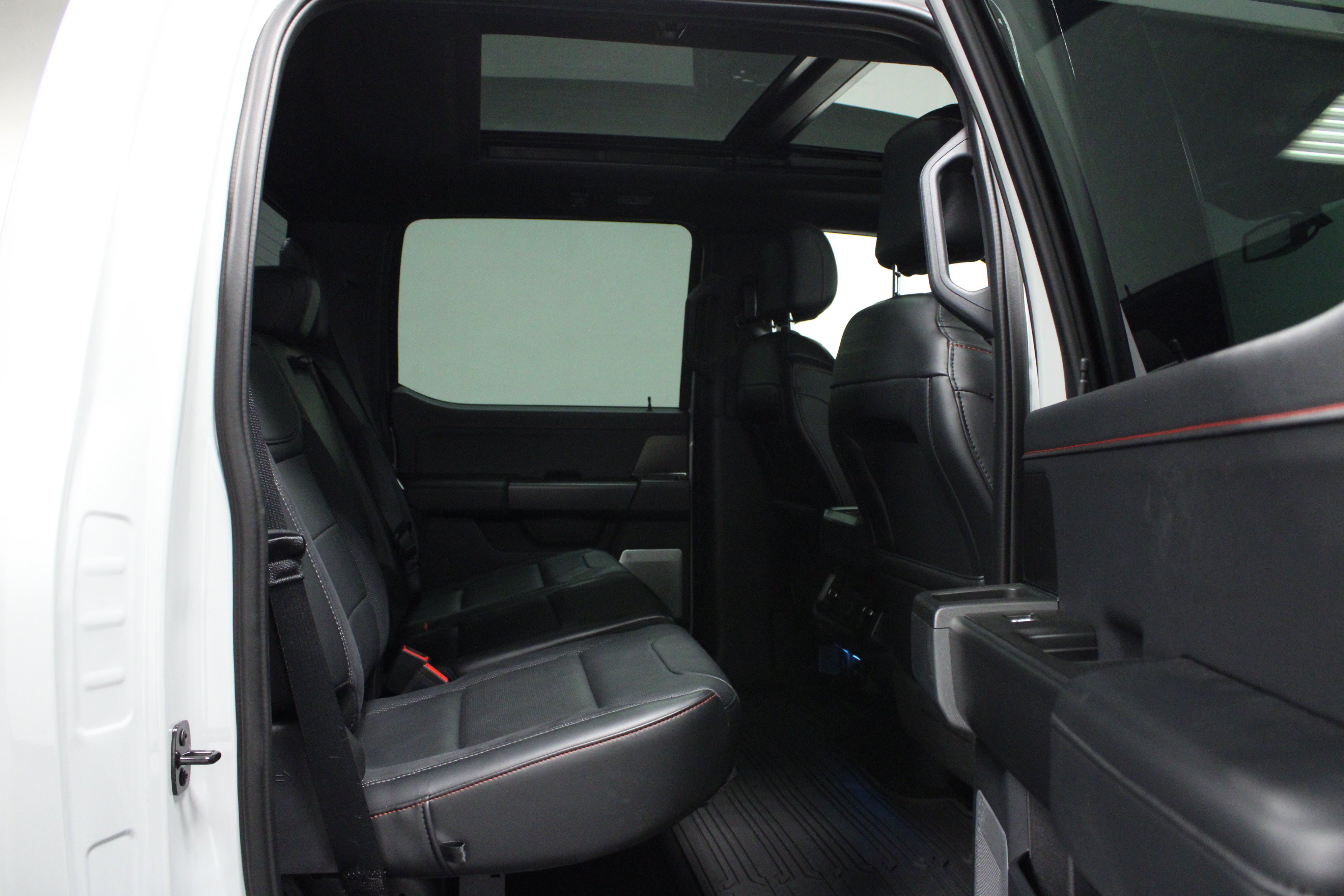 Used 2024 Ford F150 Raptor AWD/4WD image 15