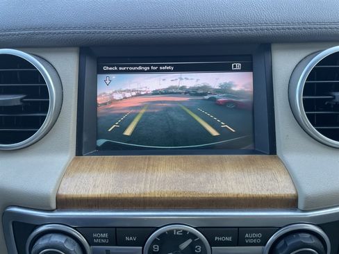 Used 2016 Land Rover LR4 HSE AWD/4WD image 33
