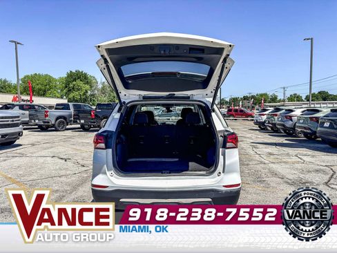 Used 2024 Chevrolet Equinox LT FWD image 15