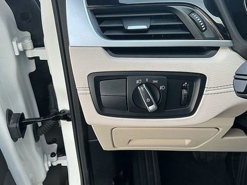 Used 2021 BMW X1 sDrive28i w/ Convenience Package image 19