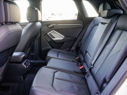 Used 2023 Audi Q3 2.0T Premium Plus w/ Premium Plus Package image 18