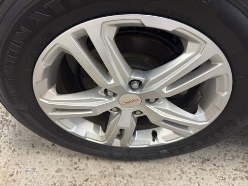 Used 2018 GMC Terrain SLE w/ Driver Convenience Package image 33