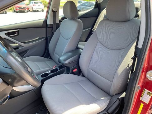 Used 2015 Hyundai Elantra SE w/ Option Group 02 FWD image 23