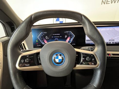 Used 2024 BMW iX xDrive50 w/ Sport Package AWD/4WD image 13