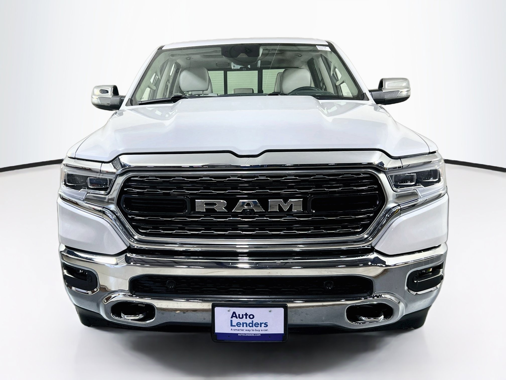 Used 2024 RAM 1500 Limited AWD/4WD image 2