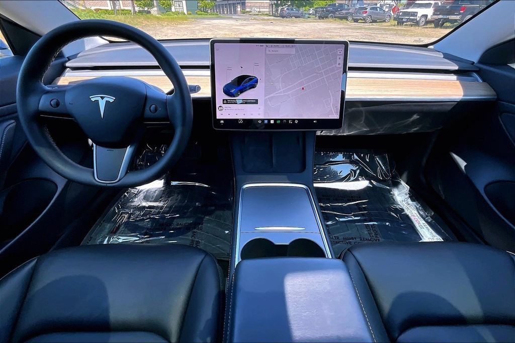 Used 2021 Tesla Model 3 Standard Range Plus RWD image 16