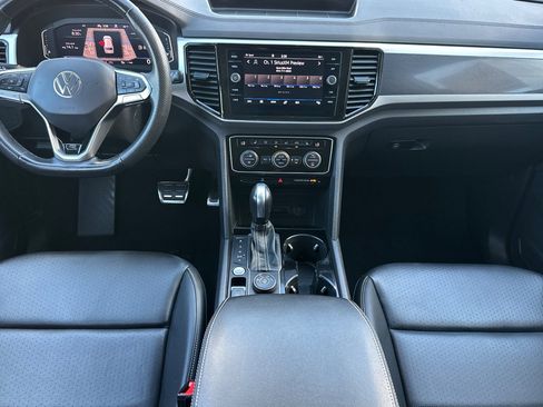 Used 2022 Volkswagen Atlas SEL R-Line image 13