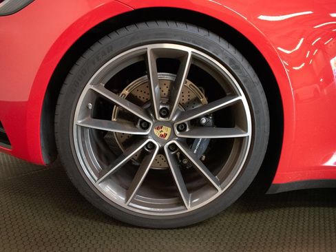 Certified 2023 Porsche 911 Carrera RWD image 17