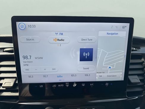 Used 2024 Ford Transit 350 XLT image 17