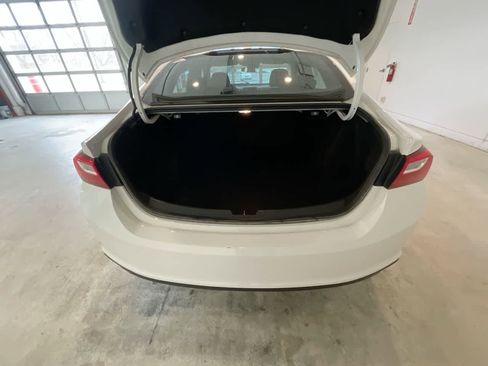 Used 2023 Chevrolet Malibu LT image 23