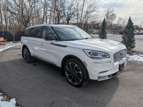 Used 2023 Lincoln Aviator Reserve w/ Equipment Group 201A image 7