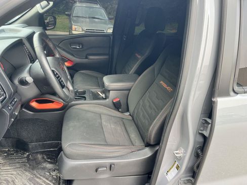 Used 2023 Nissan Frontier PRO-4X w/ Pro Convenience Package AWD/4WD image 12