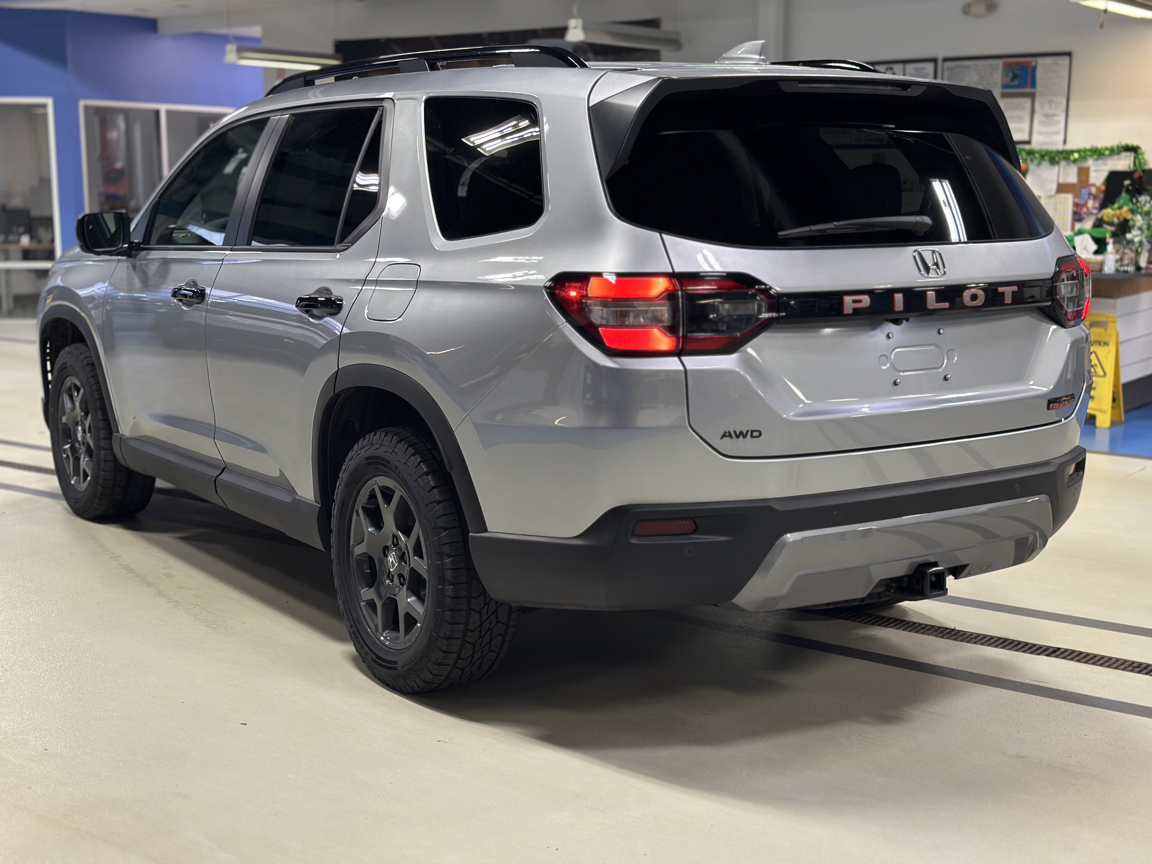 New 2026 Honda Pilot TrailSport image 7