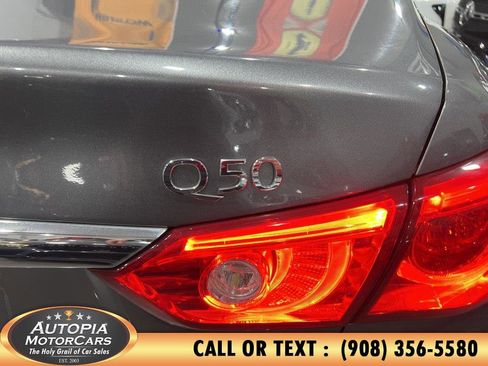 Used 2017 INFINITI Q50 3.0t Premium w/ Driver Assistance Package AWD/4WD image 32