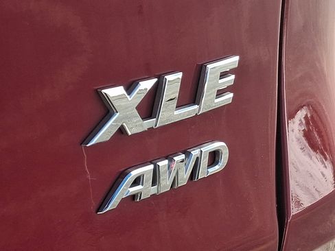 Used 2020 Toyota RAV4 XLE w/ Convenience Package image 35