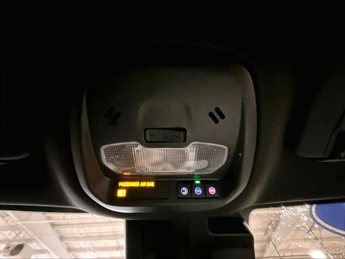 Used 2024 Chevrolet Trax RS image 23