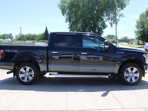 Used 2018 Ford F150 XLT w/ Equipment Group 302A Luxury AWD/4WD image 5