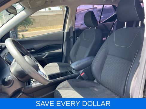 Used 2021 Nissan Kicks SV FWD image 13