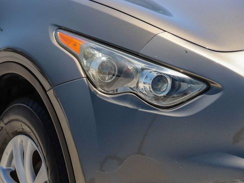 Used 2016 INFINITI QX70 2WD image 4