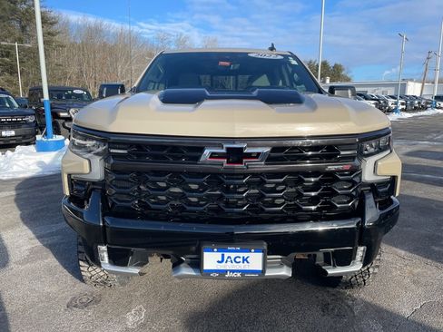 Used 2022 Chevrolet Silverado 1500 ZR2 w/ Technology Package image 2