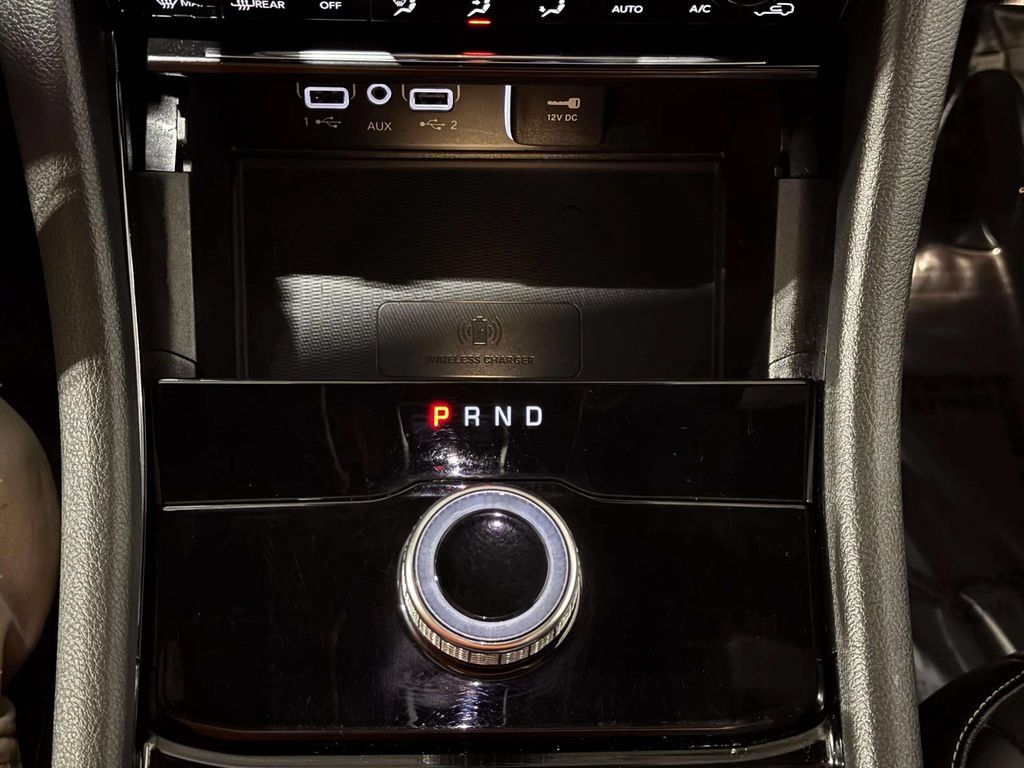 Used 2023 Jeep Grand Cherokee L Laredo AWD/4WD image 19