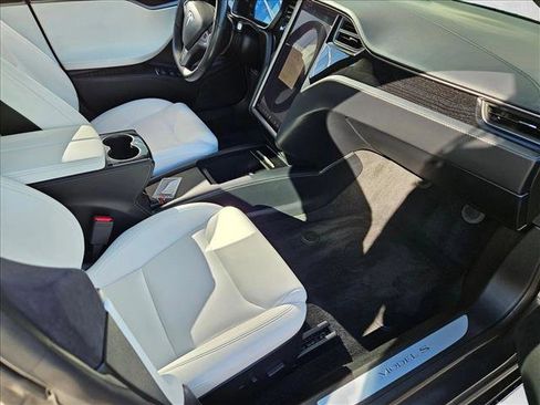 Used 2020 Tesla Model S Long Range image 18