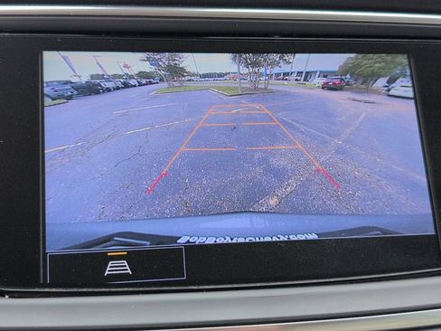 Used 2023 Buick Enclave Essence w/ LPO, Floor Liner Package FWD image 21