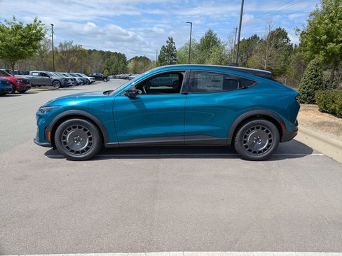 New 2026 Ford Mustang Mach-E GT image 7