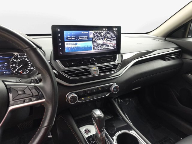 Used 2024 Nissan Altima 2.5 SR w/ SR Premium Package FWD image 20