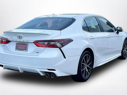 Used 2024 Toyota Camry SE FWD image 13