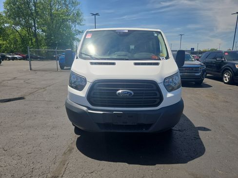 Used 2018 Ford Transit 150 XL RWD image 2