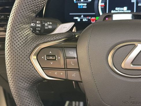 New 2026 Lexus TX 500h AWD image 25