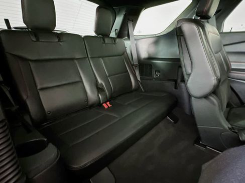 Certified 2022 Ford Explorer ST-Line w/ Class IV Trailer Tow Package image 34