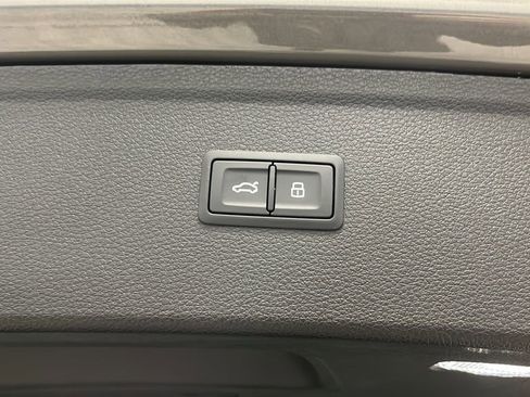 Used 2025 Audi Q5 2.0T Premium Plus w/ Premium Plus Package AWD/4WD image 28