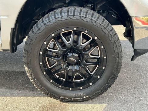 Used 2017 RAM 1500 Big Horn AWD/4WD image 9