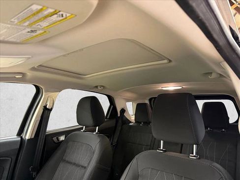Used 2022 Ford EcoSport SE w/ SE Convenience Package image 19