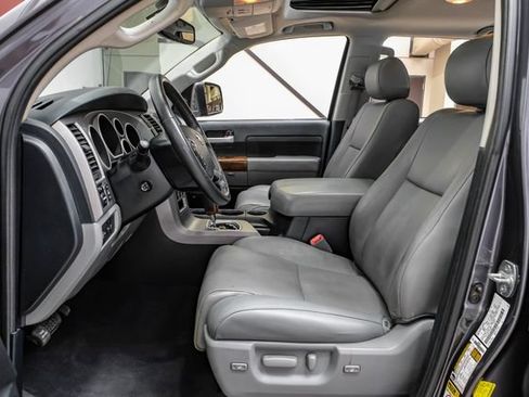 Used 2012 Toyota Tundra Limited w/ Memory Pkg AWD/4WD image 4
