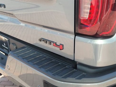 Used 2024 GMC Sierra 1500 AT4 w/ Technology Package image 6