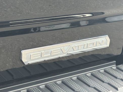 Used 2022 GMC Sierra 1500 Elevation w/ Elevation Premium Package RWD image 10