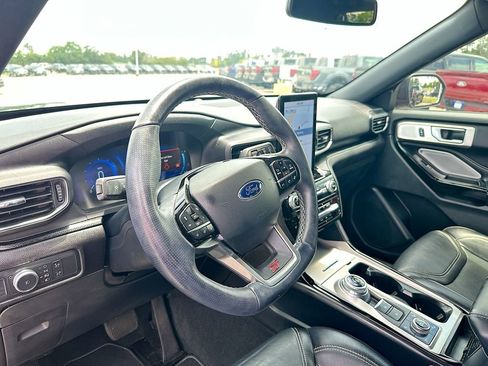 Used 2021 Ford Explorer ST w/ Equipment Group 401A AWD/4WD image 10
