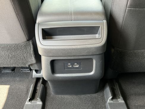 Used 2024 Nissan Pathfinder S AWD/4WD image 34