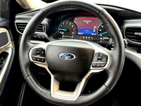 Used 2023 Ford Explorer XLT w/ Equipment Group 202A image 30