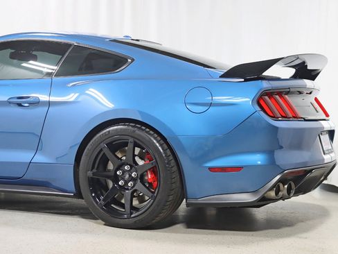 Used 2019 Ford Mustang Shelby GT350R w/ GT350R Equipment Group 920A RWD image 11