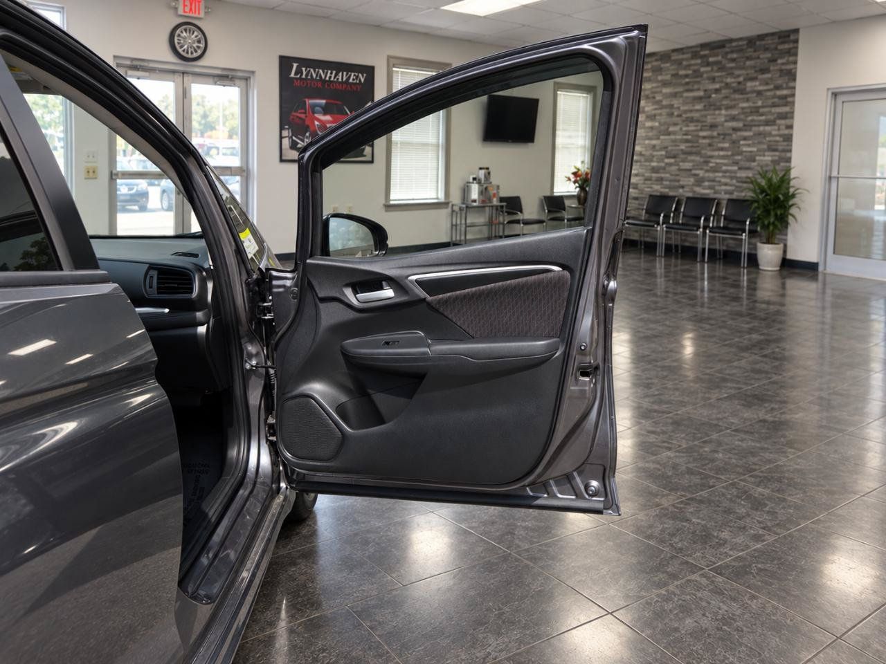 Used 2018 Honda Fit Sport image 19