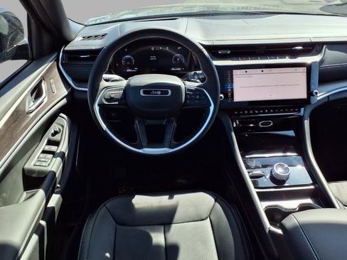 New 2026 Jeep Grand Cherokee L Limited AWD/4WD image 4